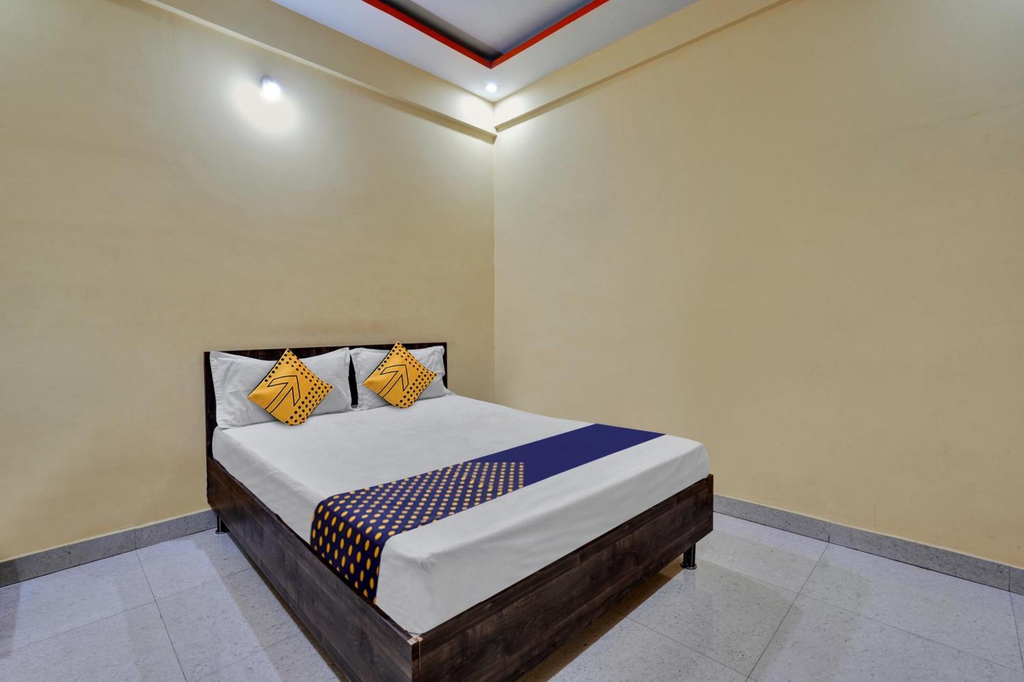 Hotel Spot On Anugraha Residency Kumbalgod Exterior foto